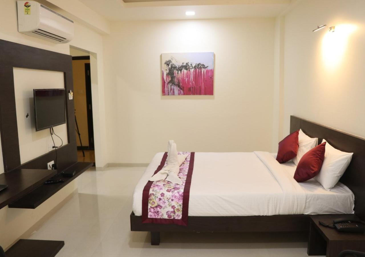 Kankavali The Hotel Relax Kankavli מראה חיצוני תמונה