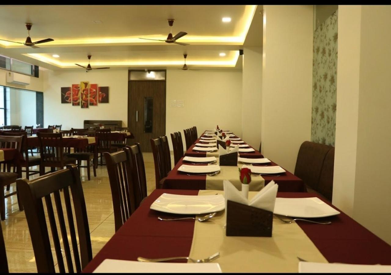 Kankavali The Hotel Relax Kankavli מראה חיצוני תמונה