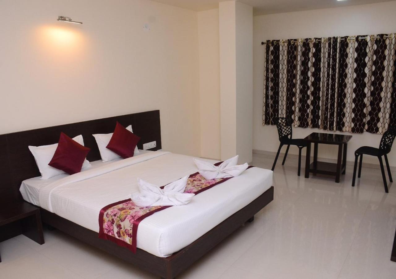 Kankavali The Hotel Relax Kankavli מראה חיצוני תמונה